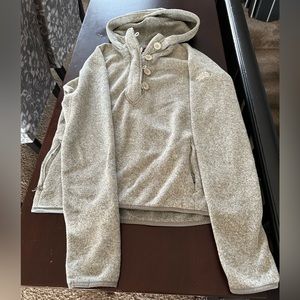 Woman’s North Face Hooded Sweatshirt/Sweater. Size Medium. Quarter Zip.